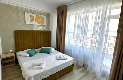 Rent of a comfortable 3-room penthouse, 85 m², Mamaia, Constanța, Romania